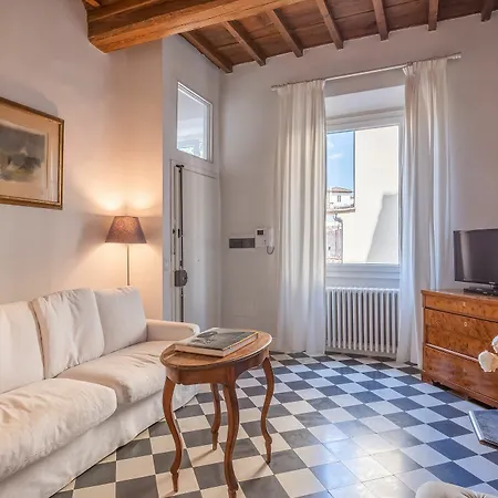 Magnoli Apartment *